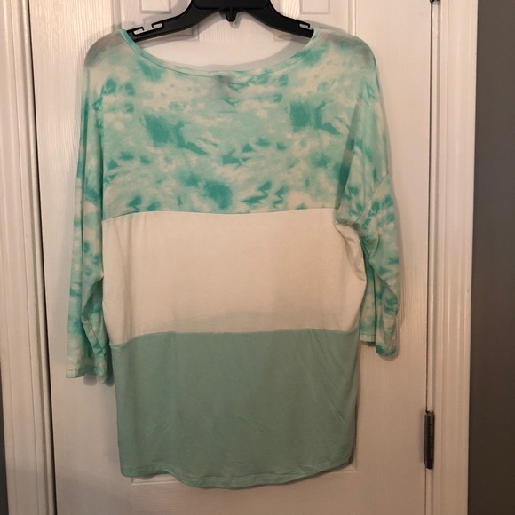 Rue 21 Multicolored Blouse - Picture 2 of 2